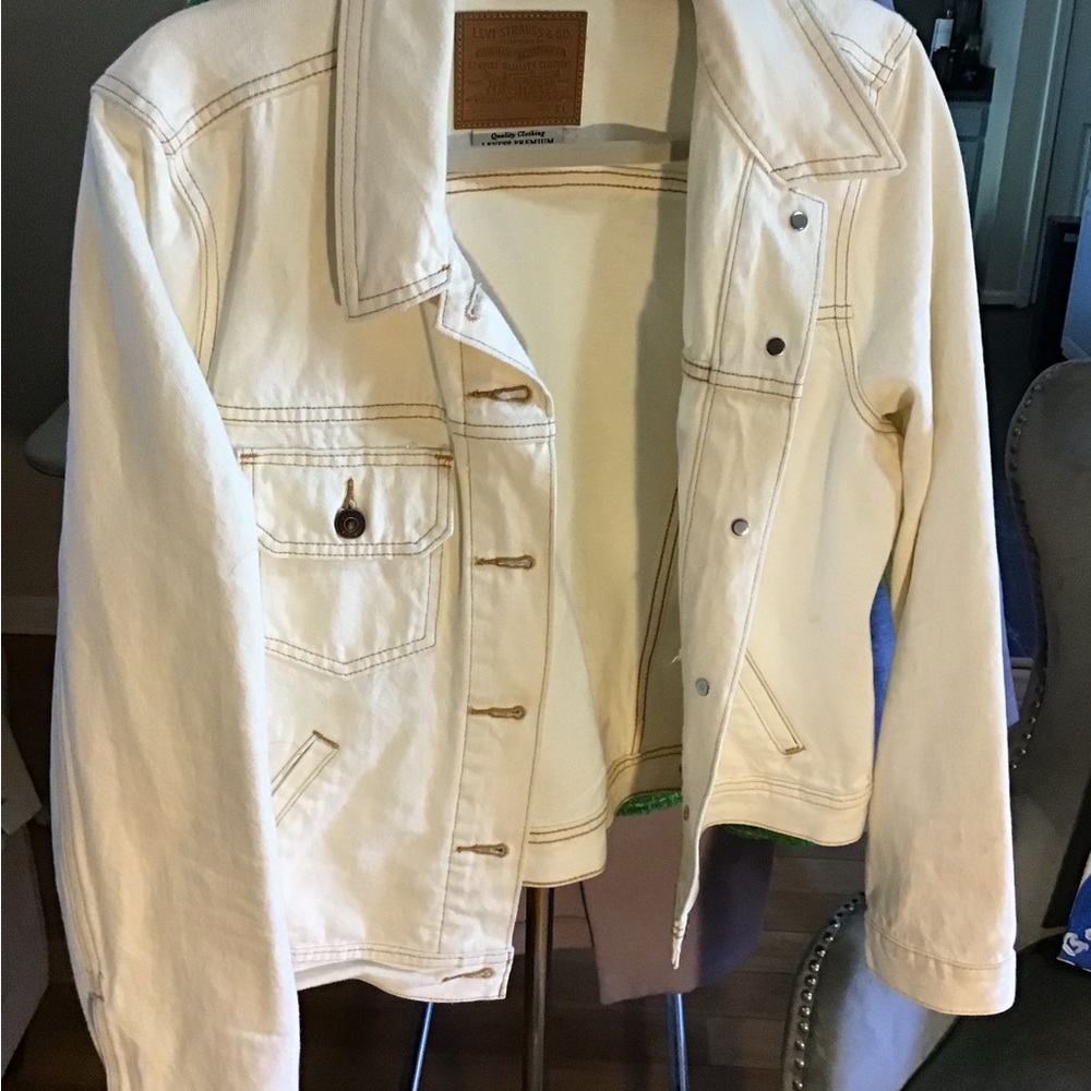 Levi’s Women's Cream Shrunken Denim Jacket XL